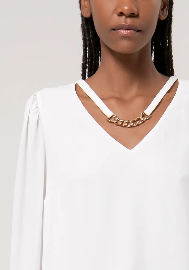 Blusa linea ad A con accessorio collana miniatura 2