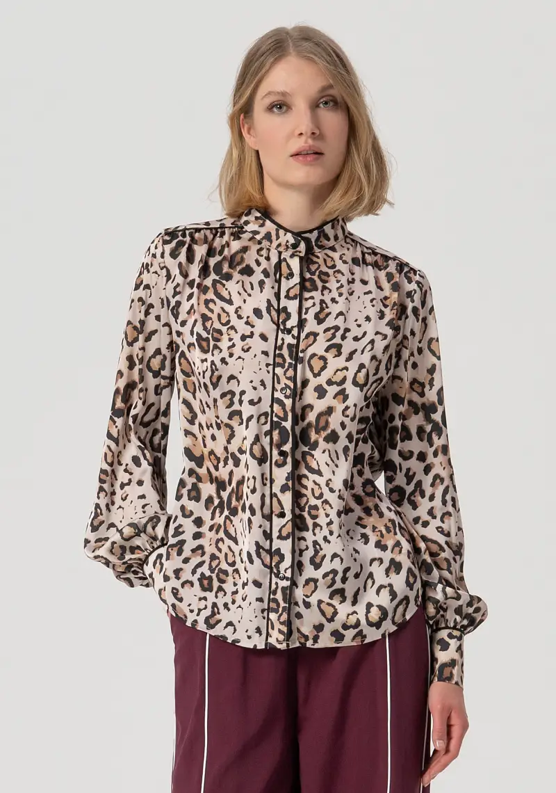 Blusa regular in fantasia animalier