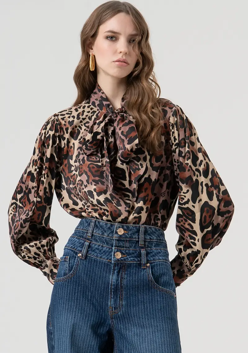 Blusa regular in fantasia animalier