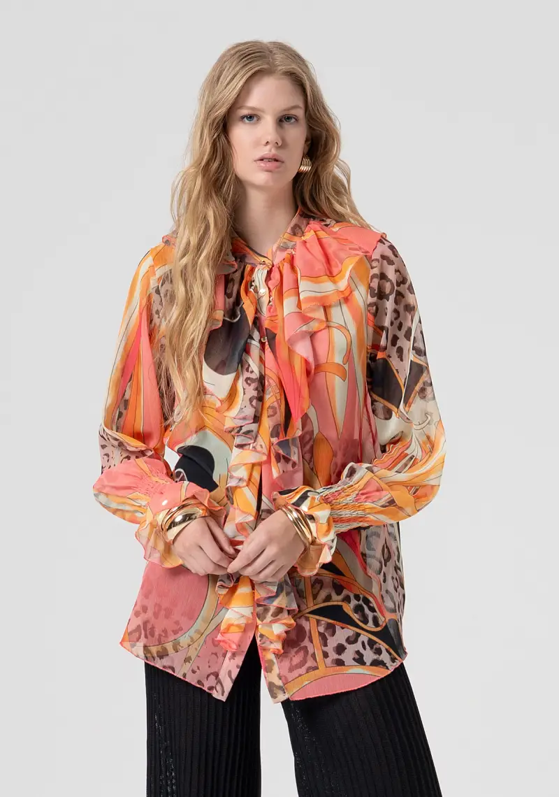 Blusa regular in fantasia