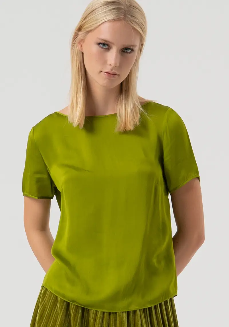 Blusa regular in raso con seta