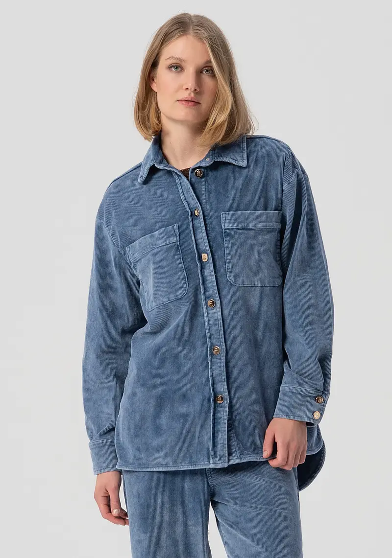 Camicia over lunga in velluto con effetto used