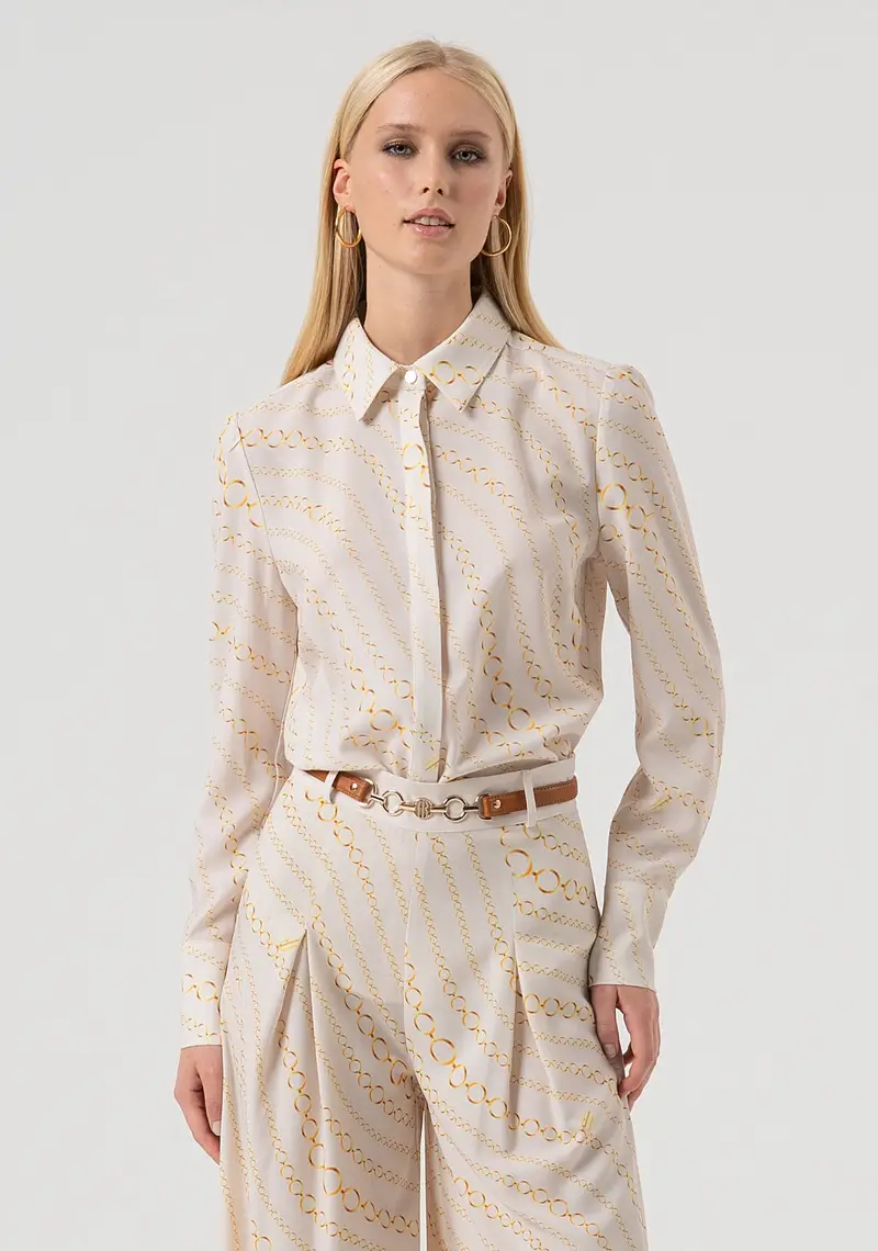 Camicia regular in fantasia geometrica