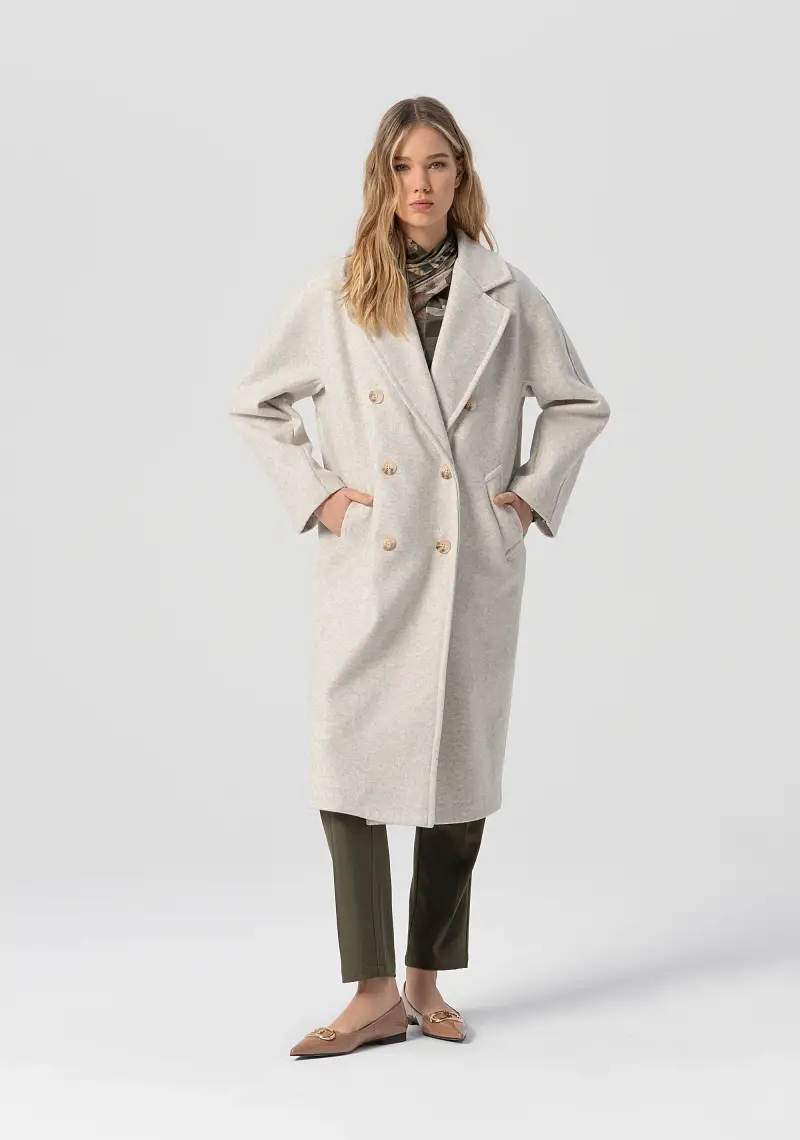 Cappotto linea morbida doppiopetto lungo