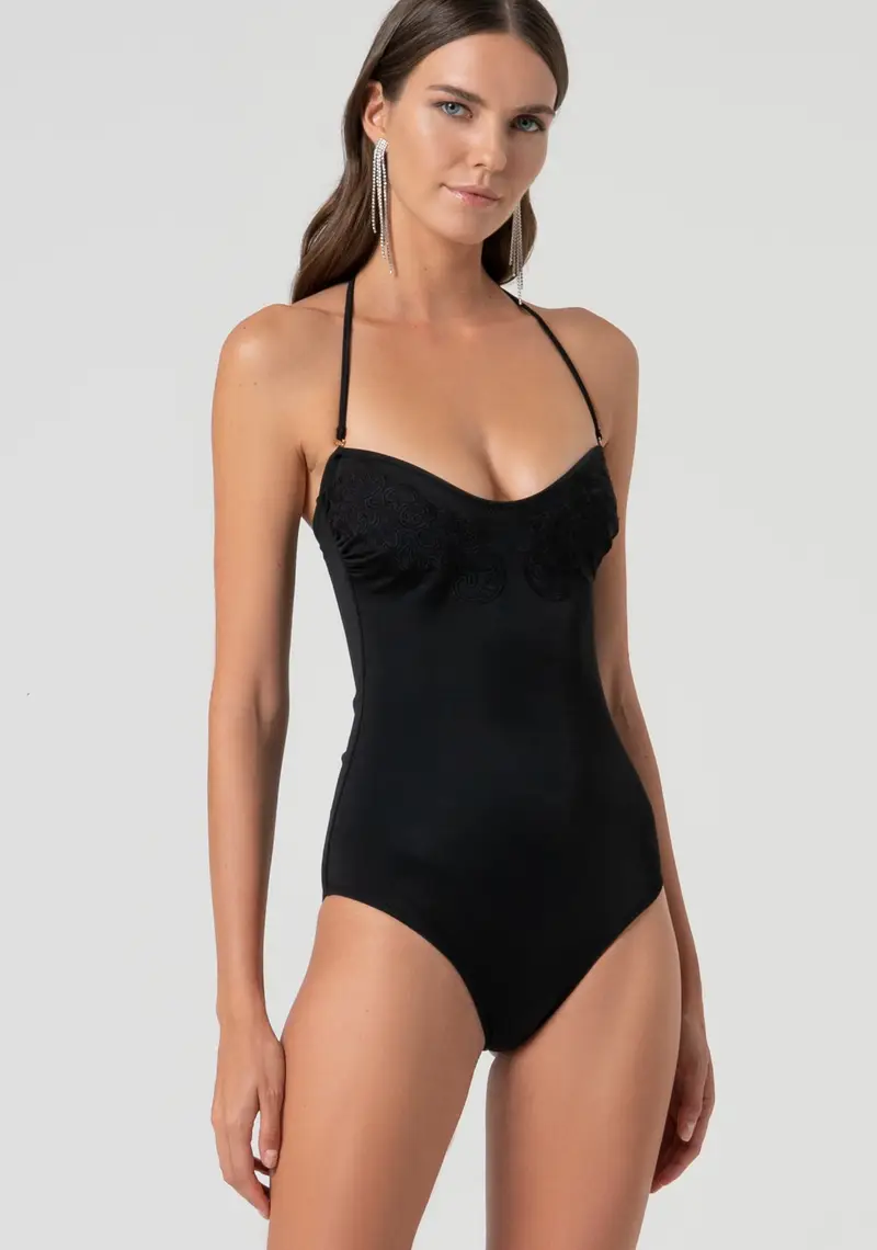 Costume intero con scollo a cuore