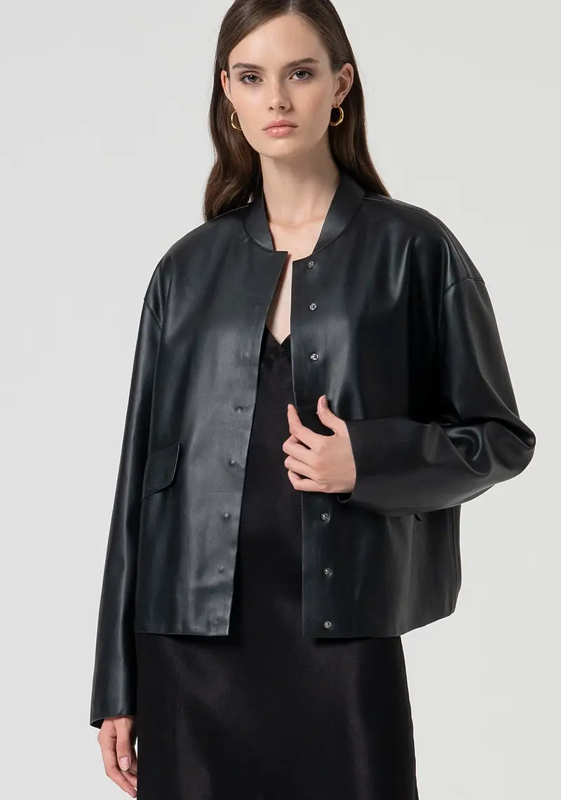 Giacca loose in finta pelle