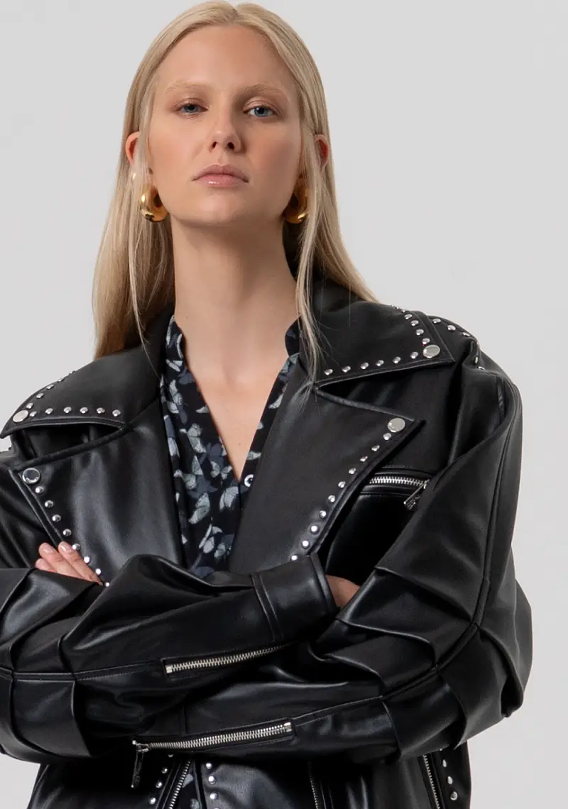 Giacca over modello biker con borchie miniatura 2