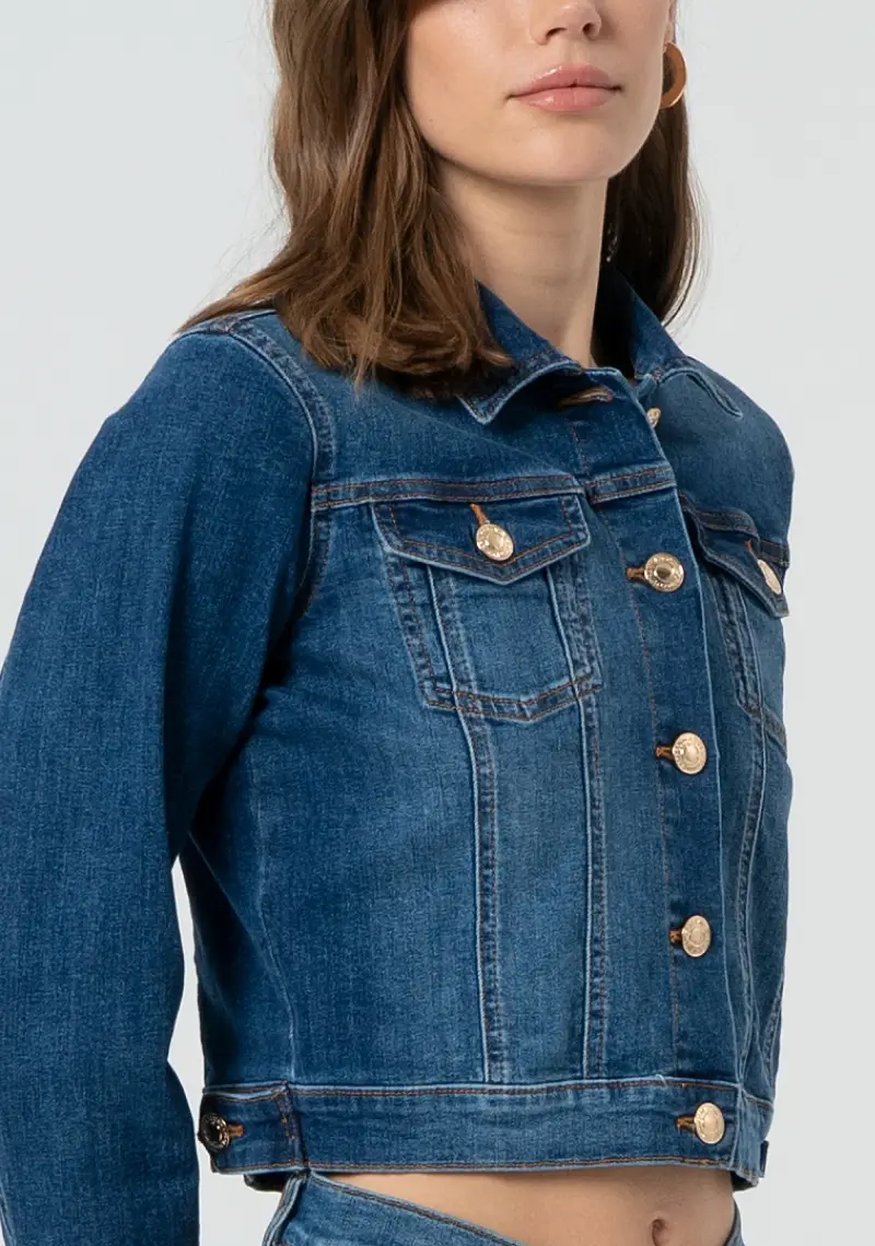 Giacca regular cropped in denim con lavaggio medio miniatura 2