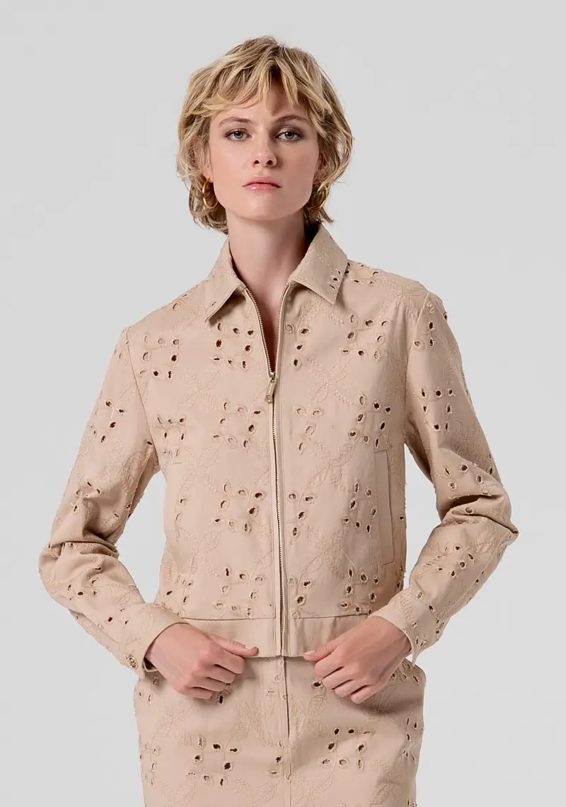 Giacca regular modello bomber in pizzo San Gallo