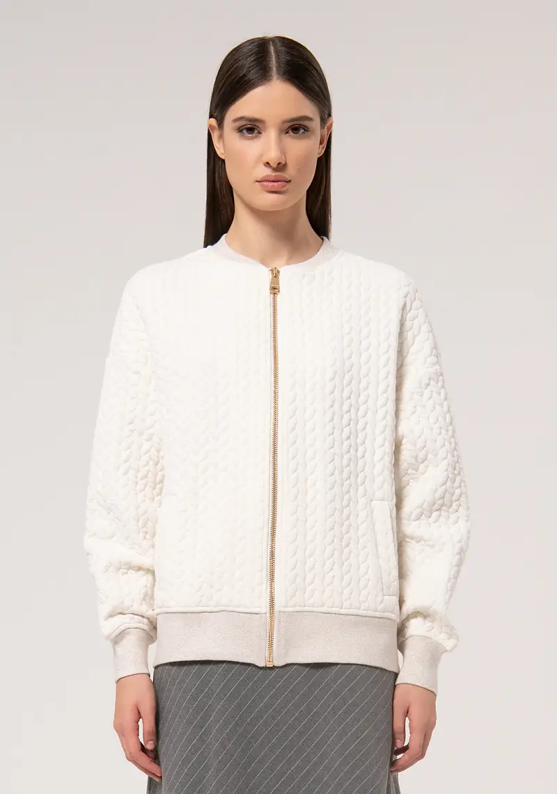 Giacca regular modello bomber in tessuto matelassè