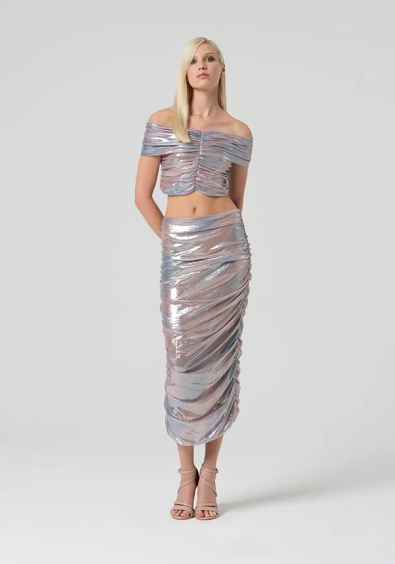 Gonna aderente midi in tessuto irridescente