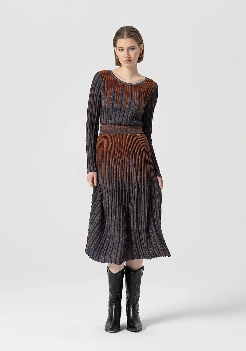 Gonna flare midi con lana e lurex