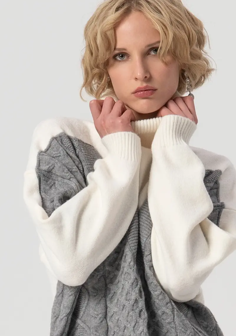 Maglia over con inserto con punto treccia miniatura 2