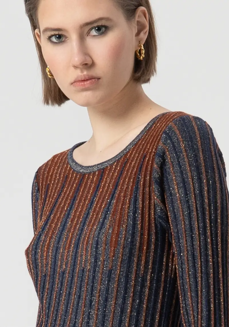 Maglia slim a coste con lana e lurex miniatura 2