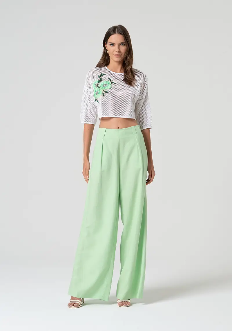 Pantalone a palazzo con vita alta