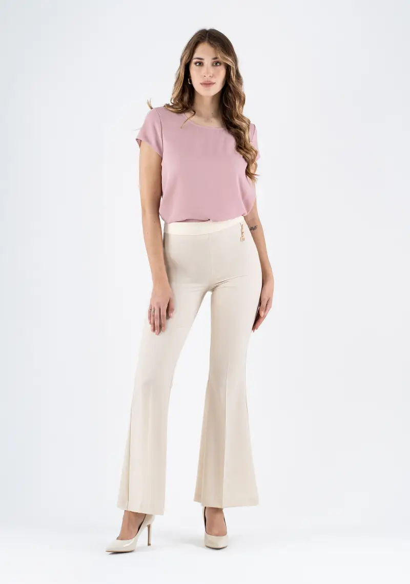 Pantalone a zampa vita alta con taglio fasciante miniatura 2