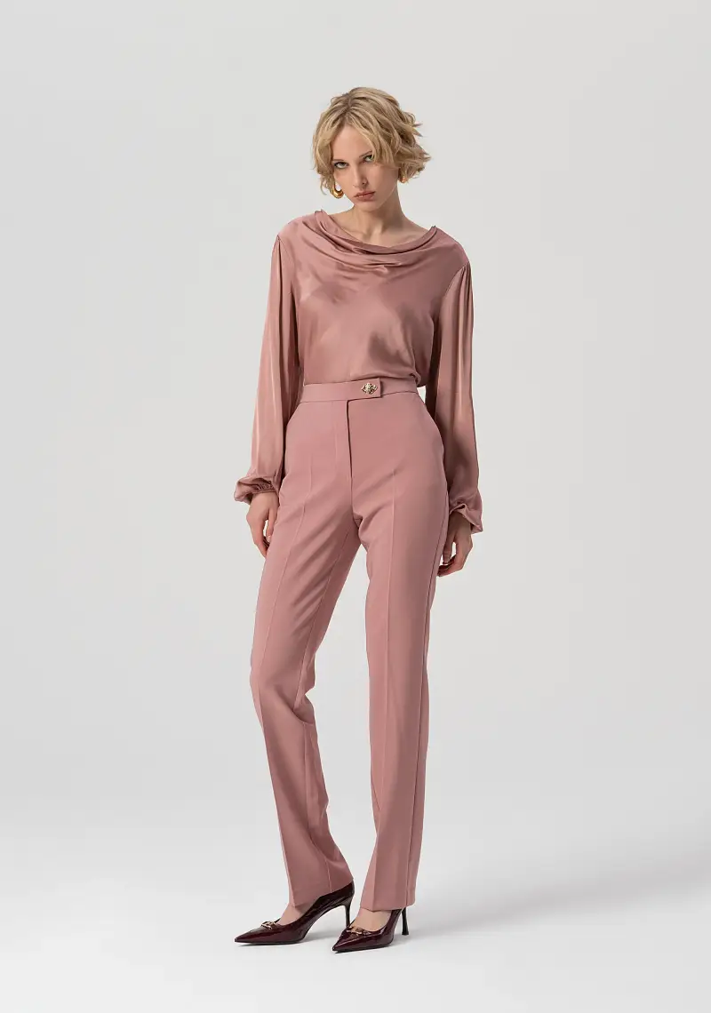 Pantalone bootcut con vita regolare