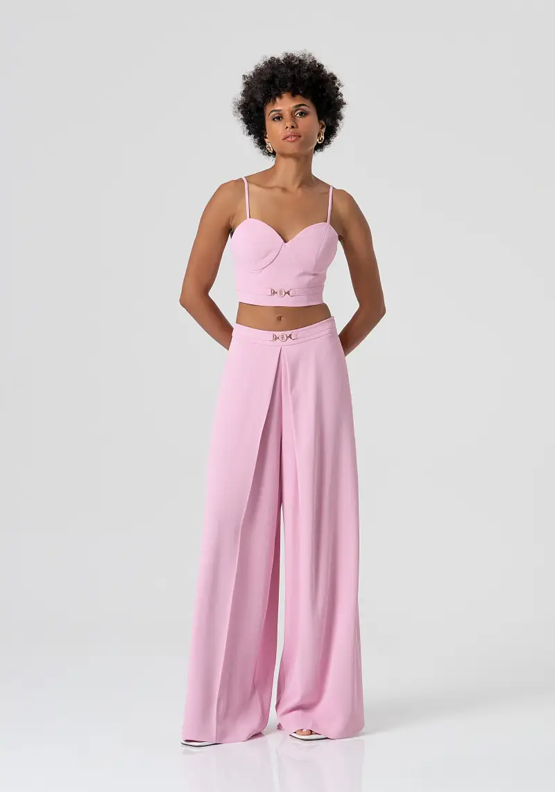 Pantalone flare a palazzo con piega