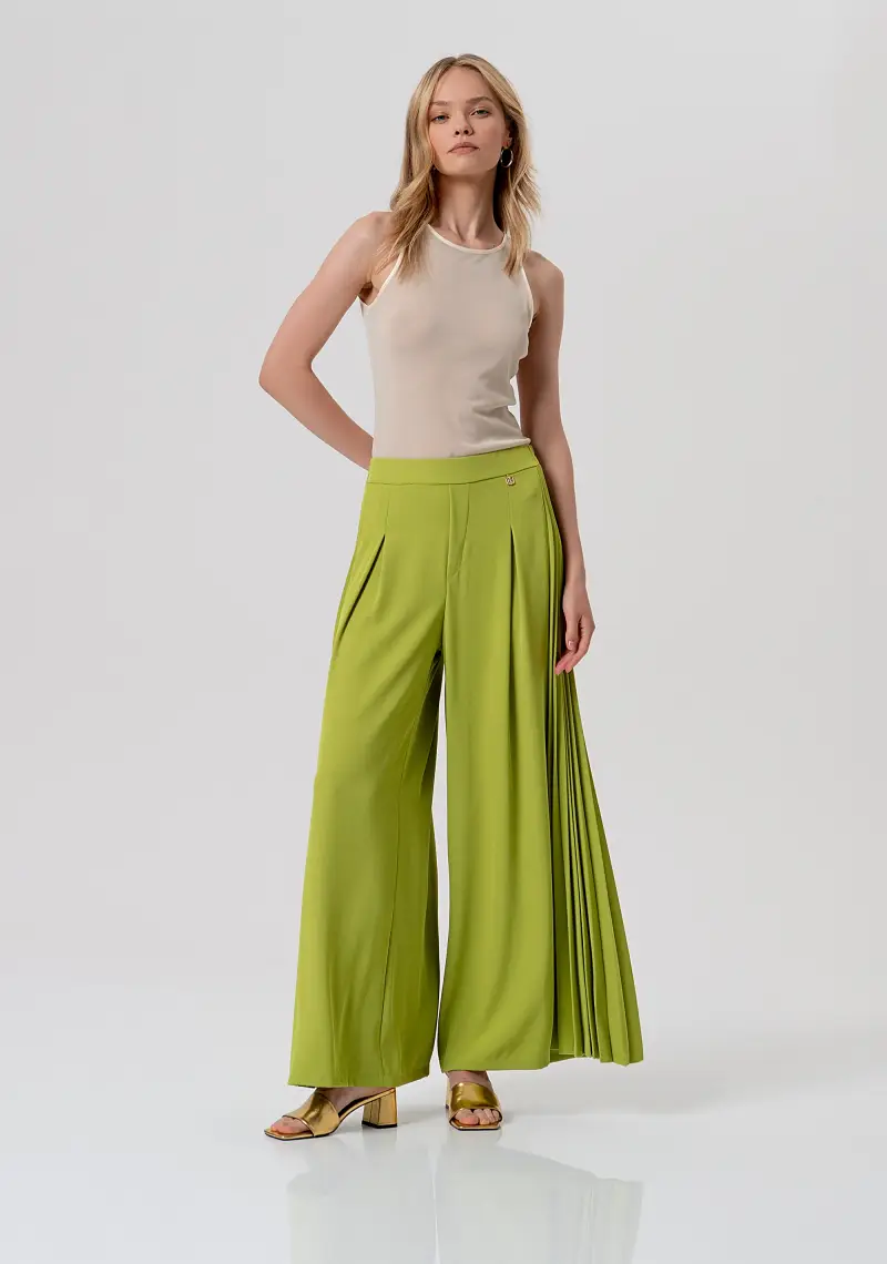 Pantalone flare a palazzo
