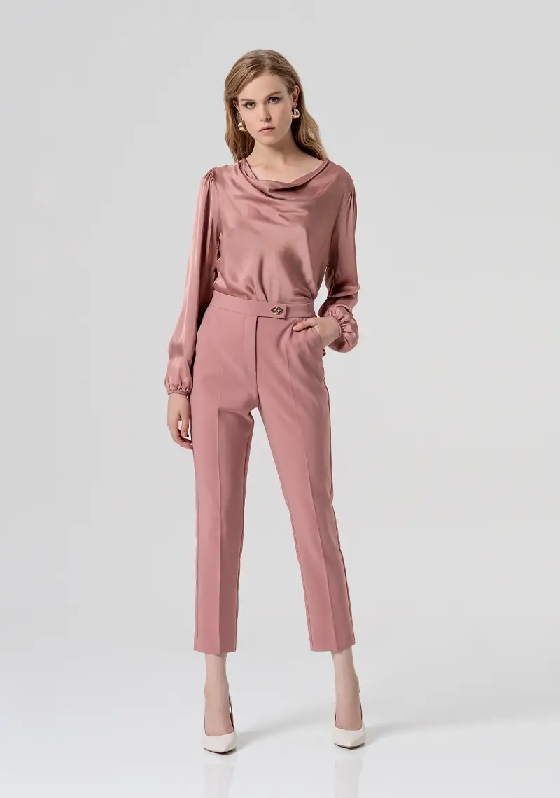 Pantalone regular a sigaretta