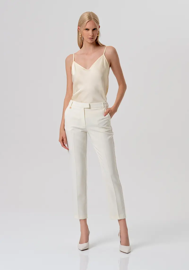 Pantalone regular modello chino