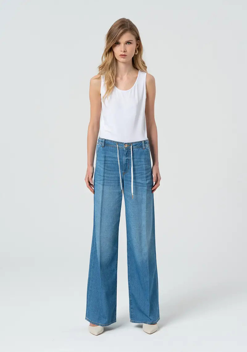 Pantaloni a palazzo in denim con lavaggio medio chiaro