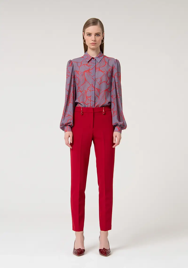 Pantaloni regular in tessuto stretch