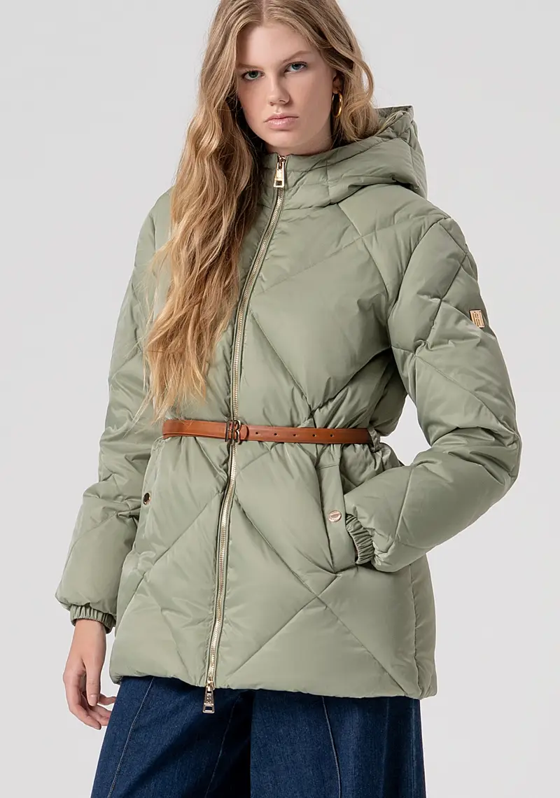 Piumino Lungo Trapuntato con Cintura