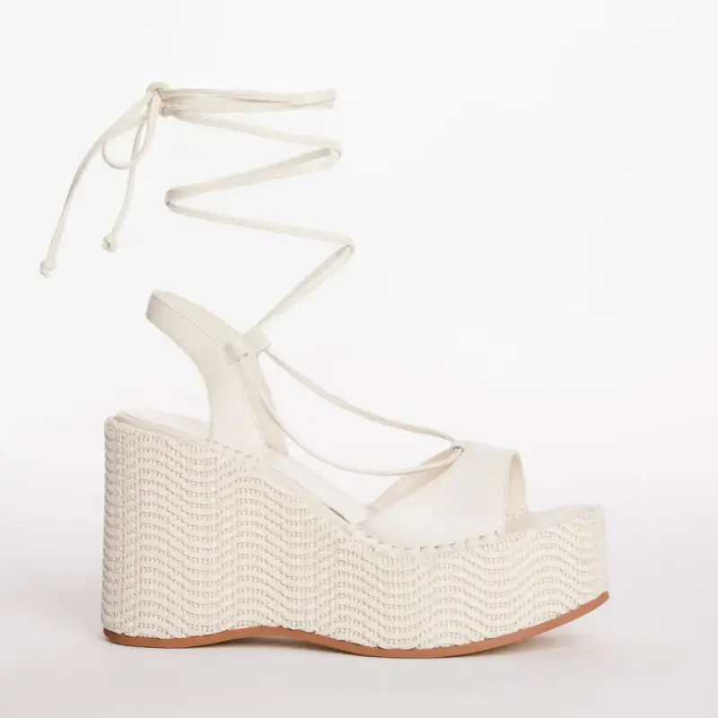 Sandali con Zeppa Alta e Allacciatura alla Schiava