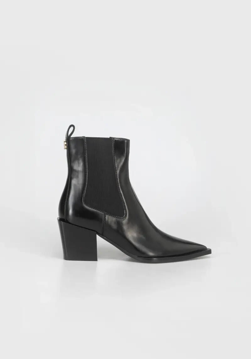 Stivaletto Chelsea Moderno con Punta Affusolata e Tacco Geometria