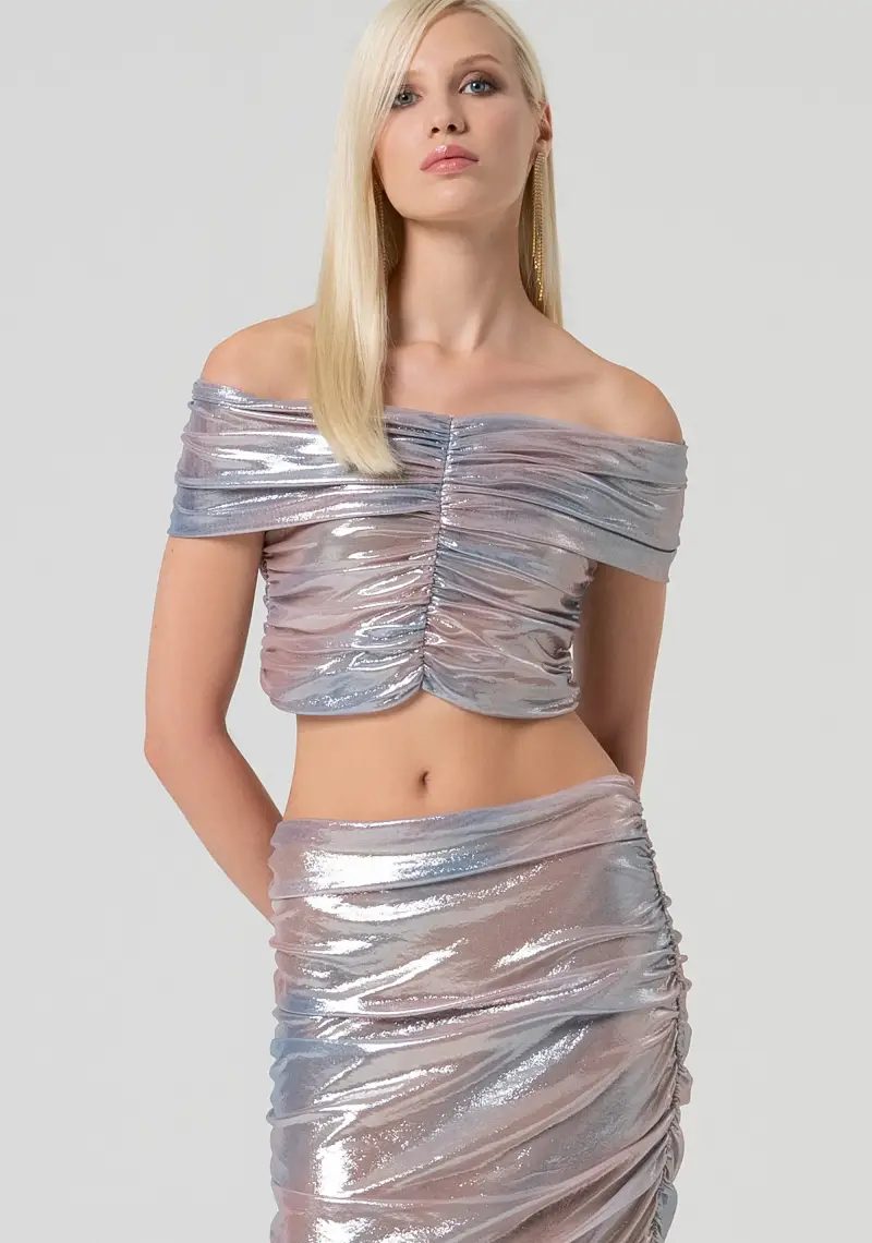 Top aderente in tessuto iridescente