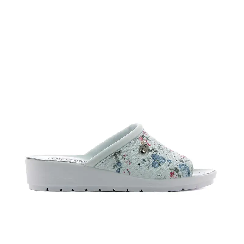 Ciabatte sanitarie da donna bianche con fiori