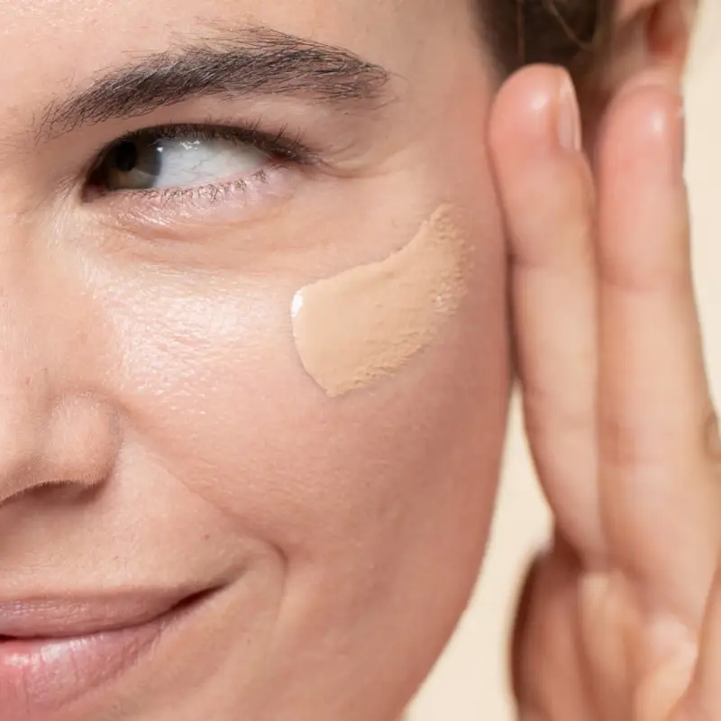 Incarnato Glow Skin Serum Foundation 100 - Fondotinta miniatura 2