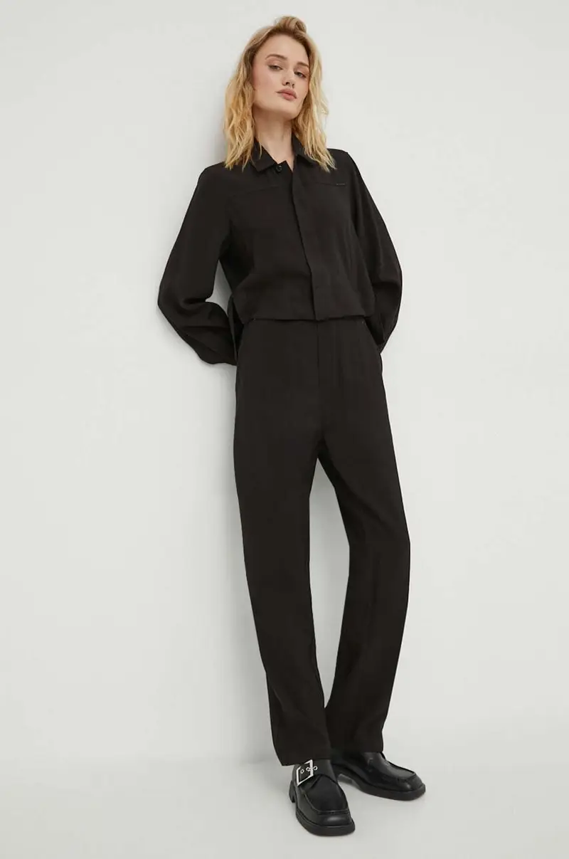 tuta elegante colore nero