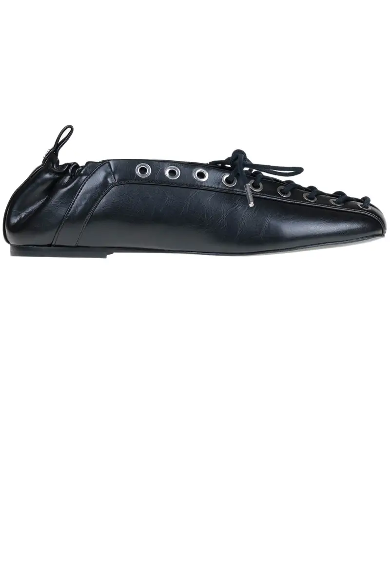 Ballerine stringate in pelle