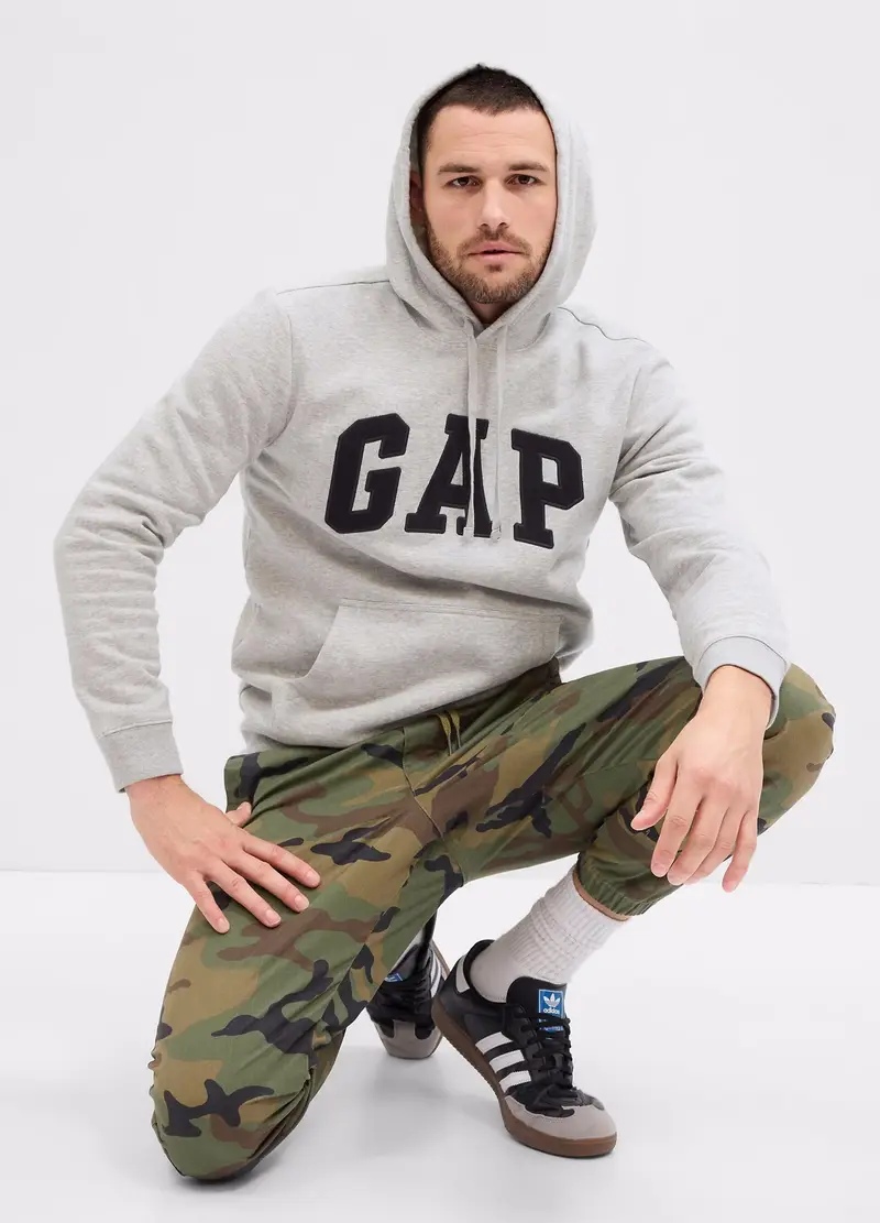 GAP - Felpa con cappuccio e ricamo logo, , Grigio chiaro melange, Taglia S