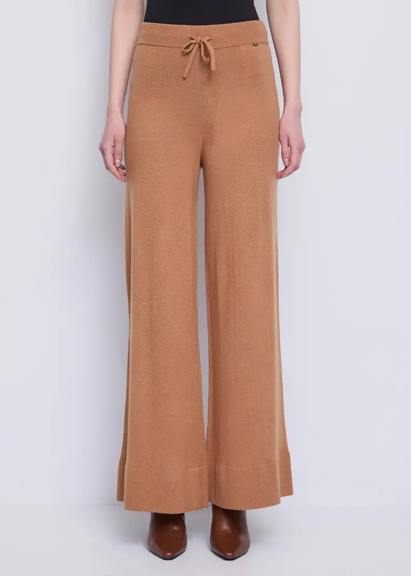 Fashion Pantaloni beige da donna in filato con coulisse Marrone