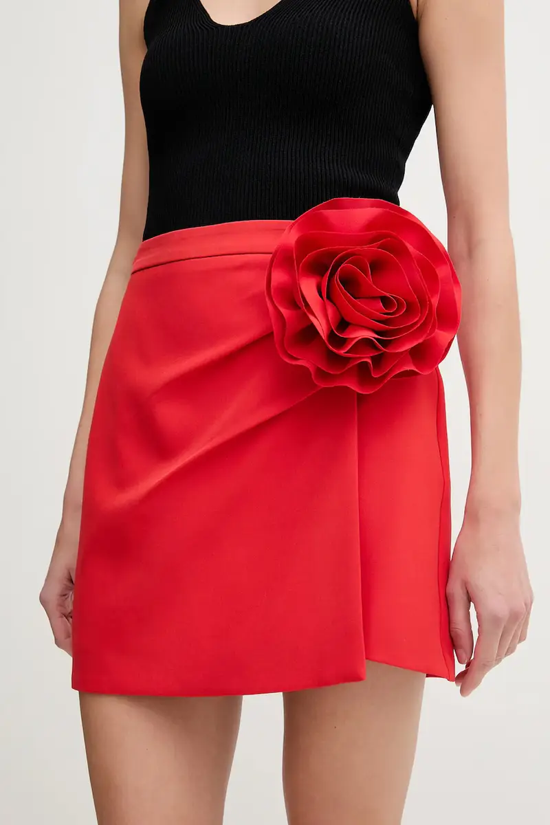 gonna colore rosso 511FD75008