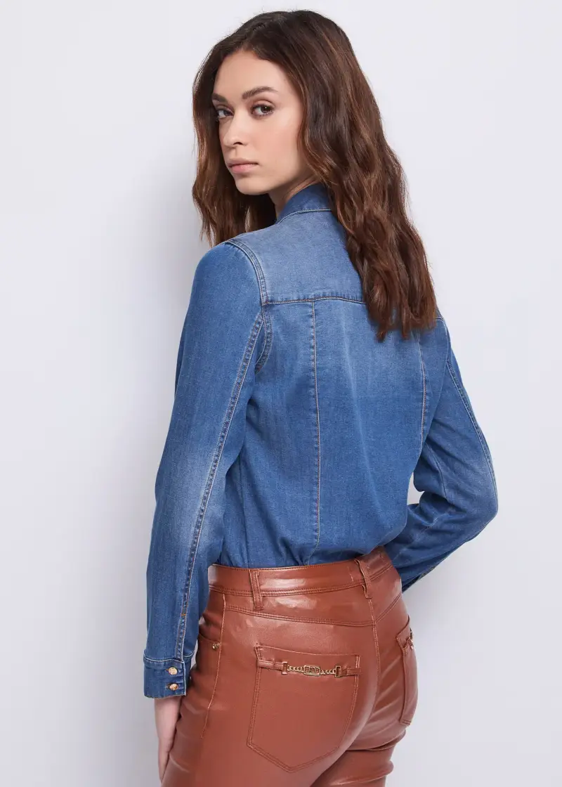 Jeans Camicia da donna in chambary con taschini Multicolore miniatura 2