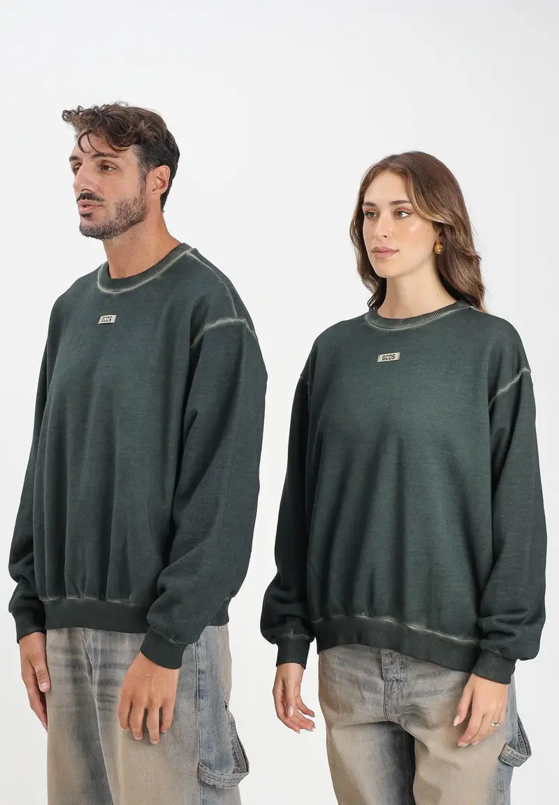 Felpa girocollo verde per uomo e donna con effetto washed