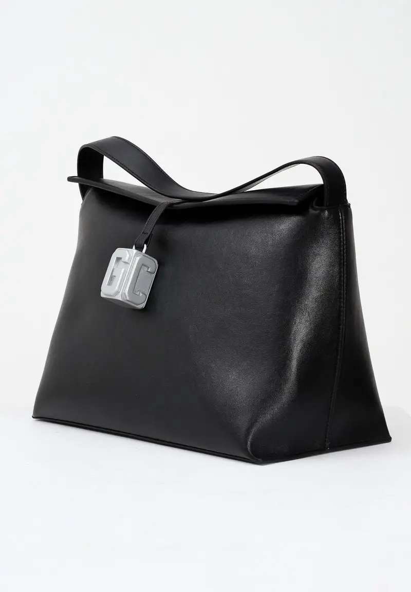 Shopper nera da donna con ciondolo cubo logato miniatura 2