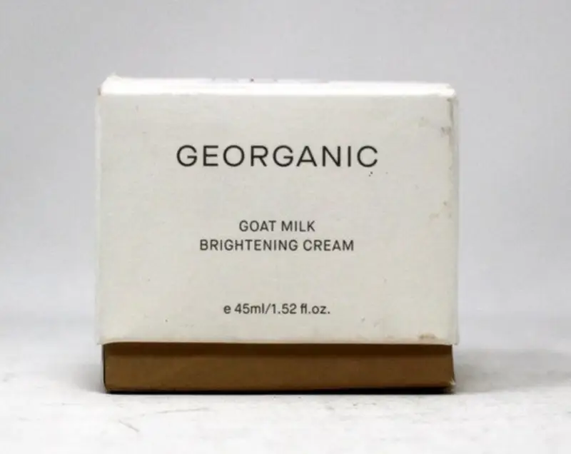 Crema schiarente illuminante al latte di capra per il viso 45 ml