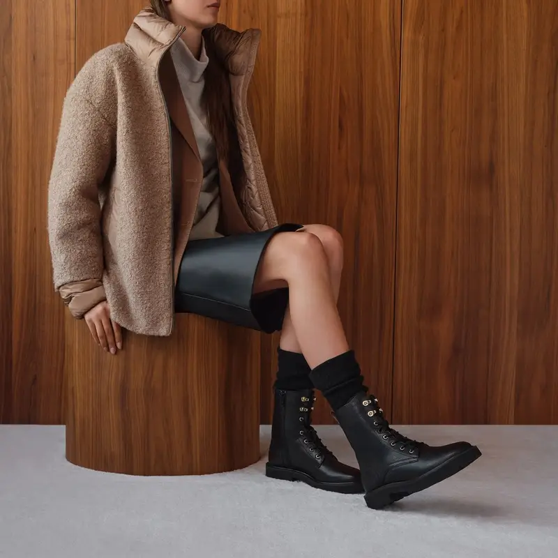 Abbigliamento Calithe Donna Sabbia miniatura 3