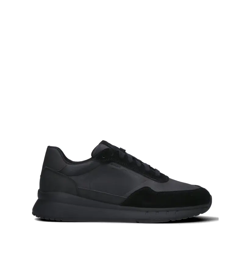 Sneaker uomo nera in pelle Vario