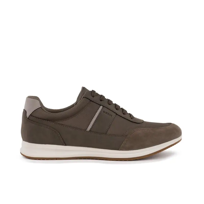 Stringate sportive marroni con logo laterale