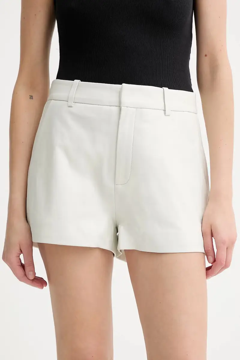 shorts in pelle donna colore bianco 10910162