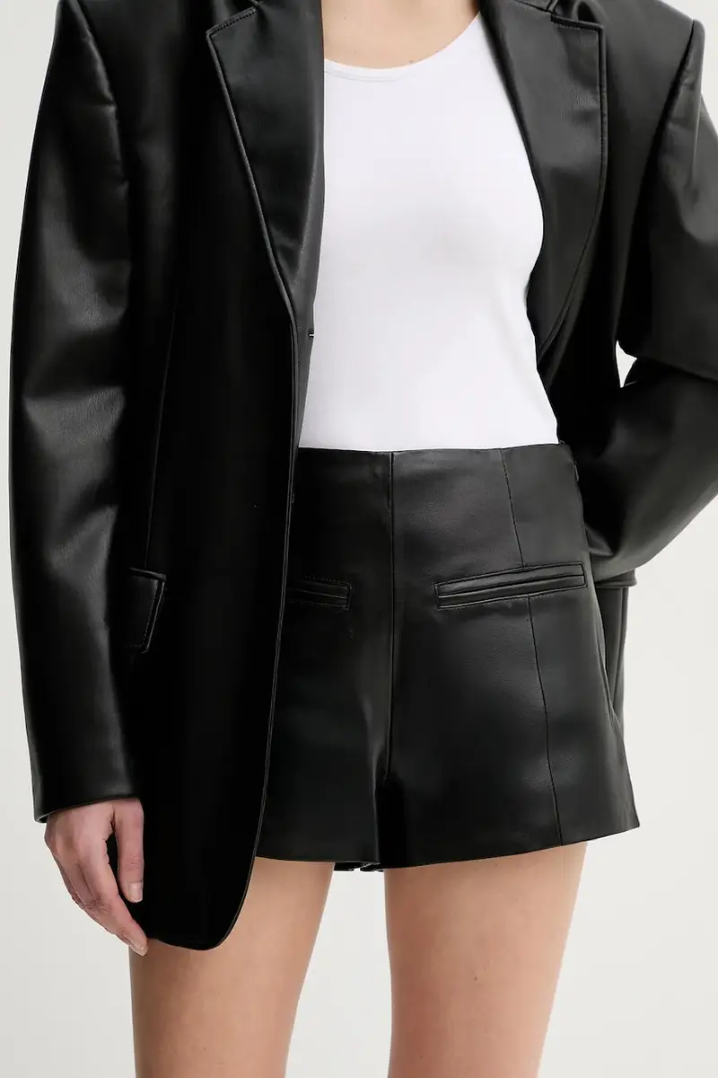 shorts in pelle donna colore nero 10909942