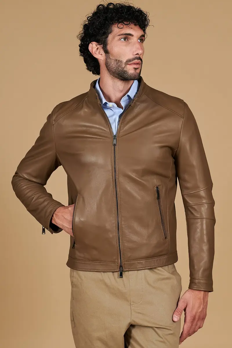 Giacca in pelle color fango con colletto coreana e zip maniche D'Arienzo, Seleziona Taglia 48, Colore Fango