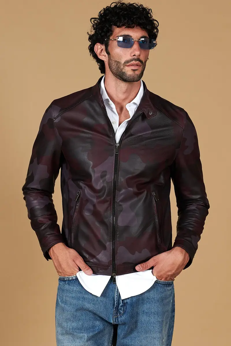 Giacca in pelle mimetica vinaccio effetto liscio colletto coreana D'Arienzo, Seleziona Taglia 46, Colore Vinaccio