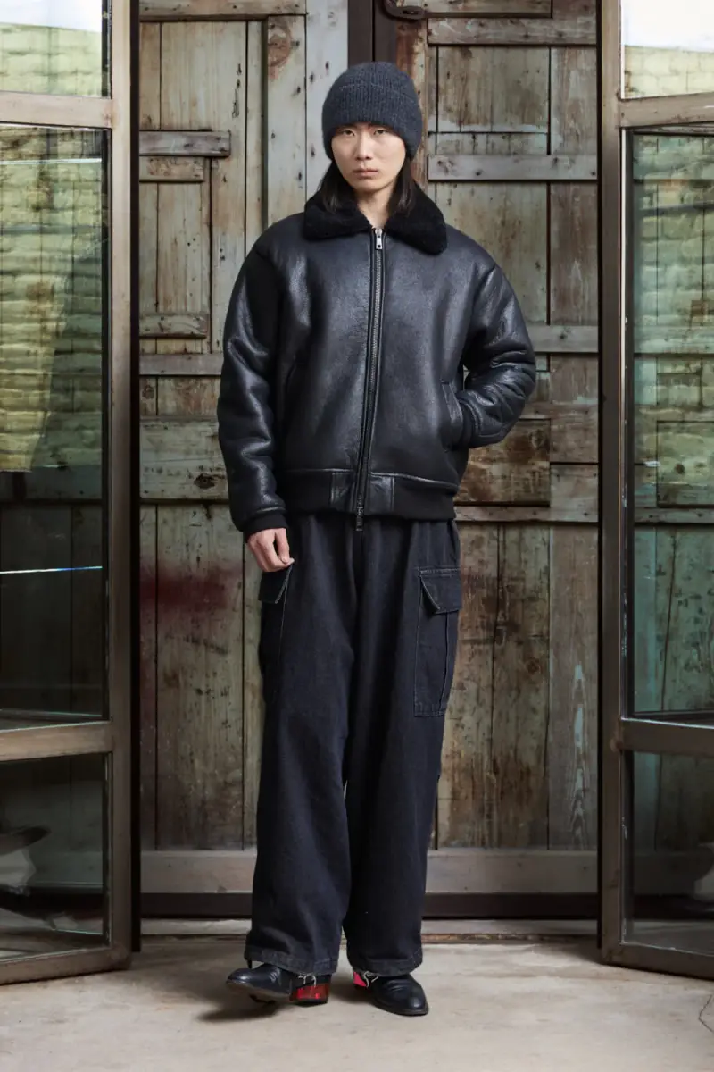 Bomber in montone nero